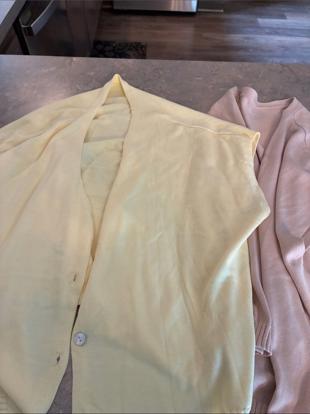 Light Yellow V-Neck Women's Cardigan - Unbranded